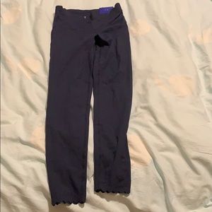 navy scalloped athletic leggings